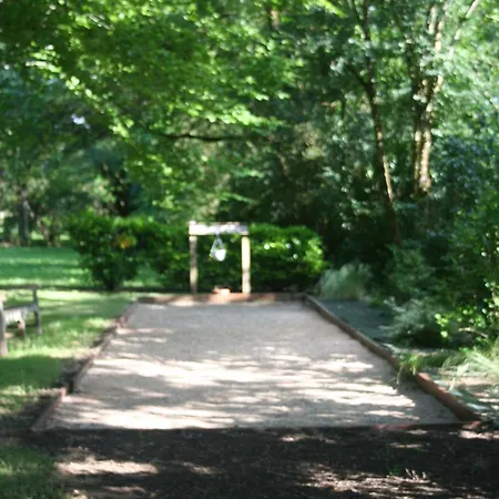 Roulotte De Charme Οργανωμένο κάμπινγκ